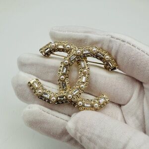 Chanel Pearl Crystal Brooch Vintage